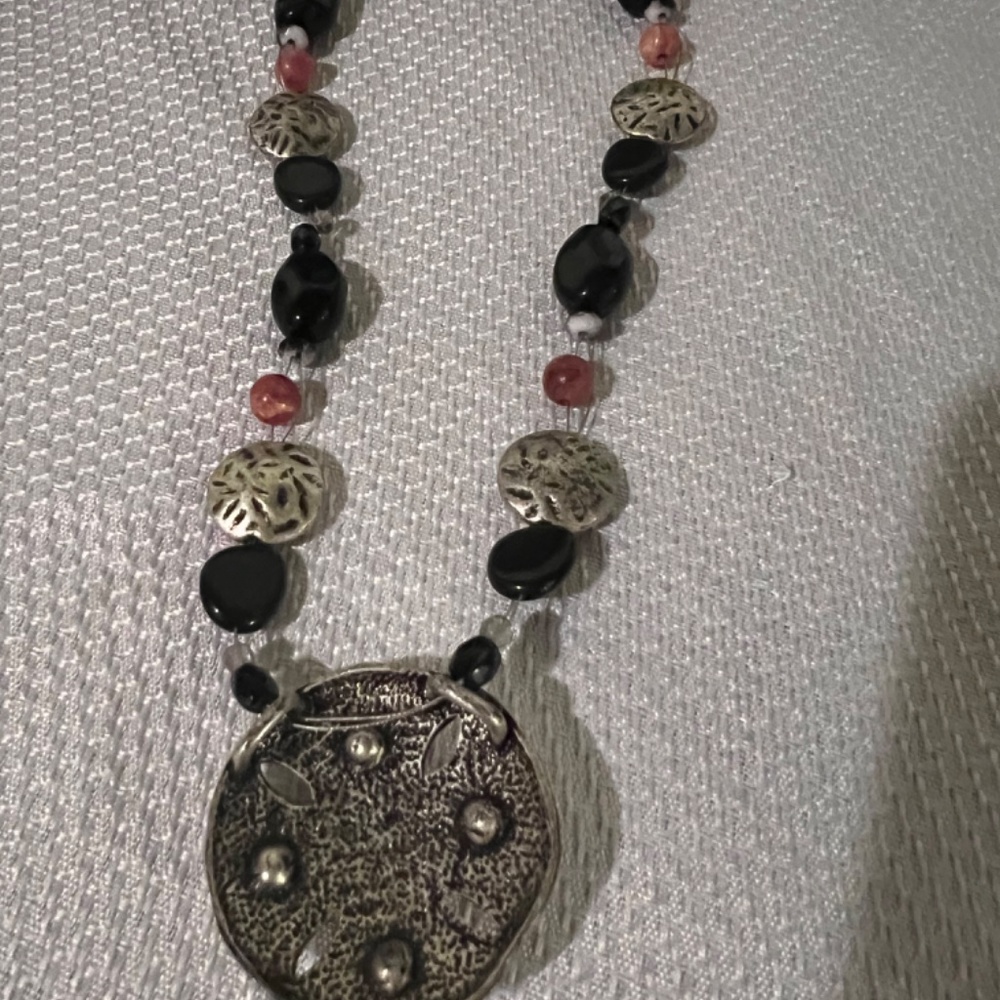 Necklace - Picture 3 of 4